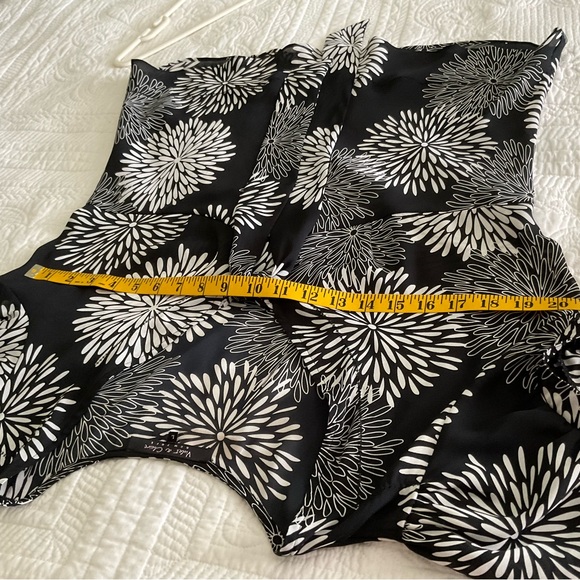 VIOLET & CLAIRE NEW YORK, BLACK AND WHITE FLORAL PRINT, SIZE: L - Picture 9 of 12